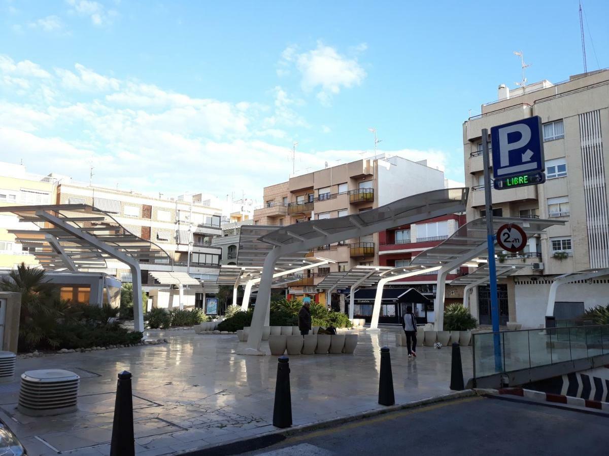 Apartamento Aparta Patryzio Peres Torrevieja Exterior foto