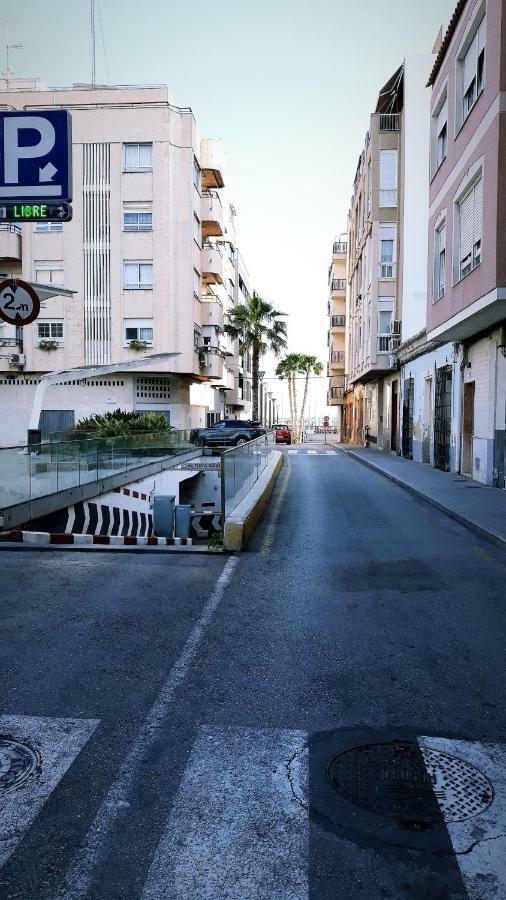 Apartamento Aparta Patryzio Peres Torrevieja Exterior foto