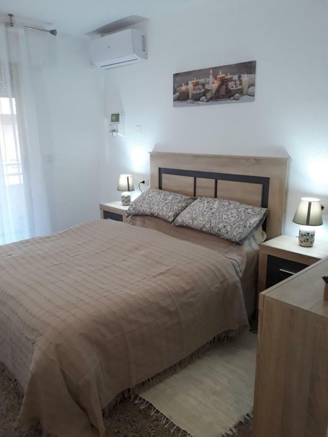 Apartamento Aparta Patryzio Peres Torrevieja Exterior foto