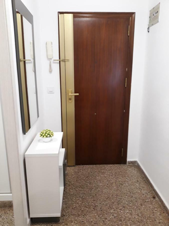 Apartamento Aparta Patryzio Peres Torrevieja Exterior foto