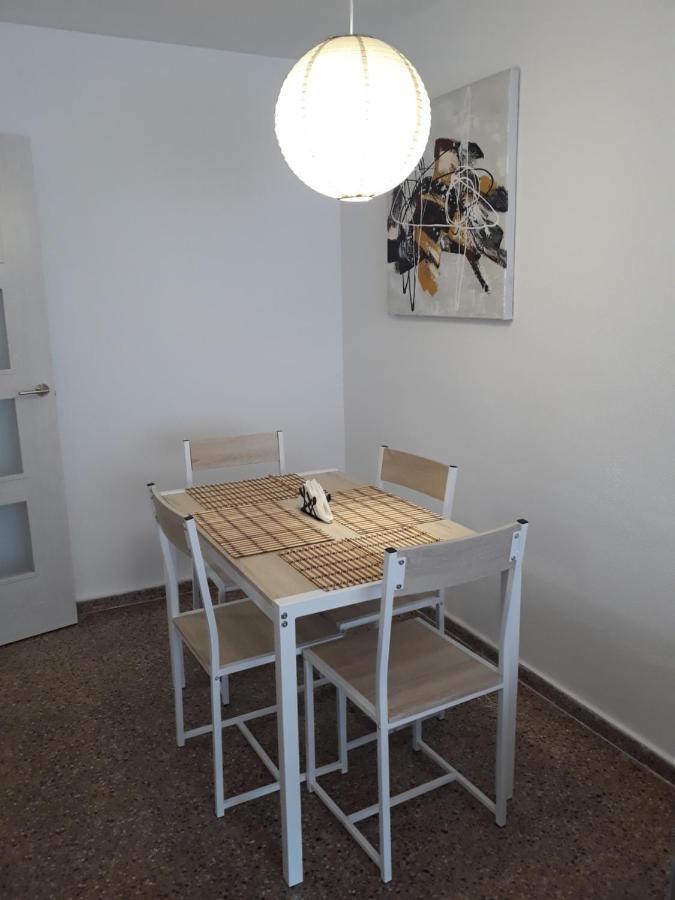 Apartamento Aparta Patryzio Peres Torrevieja Exterior foto